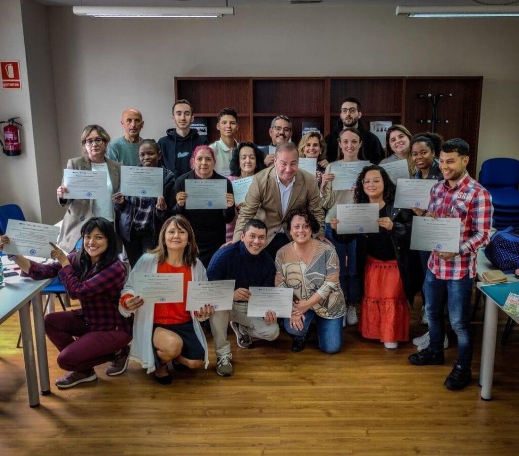 Clausura y entrega de diplomas de un programa de emprendimiento